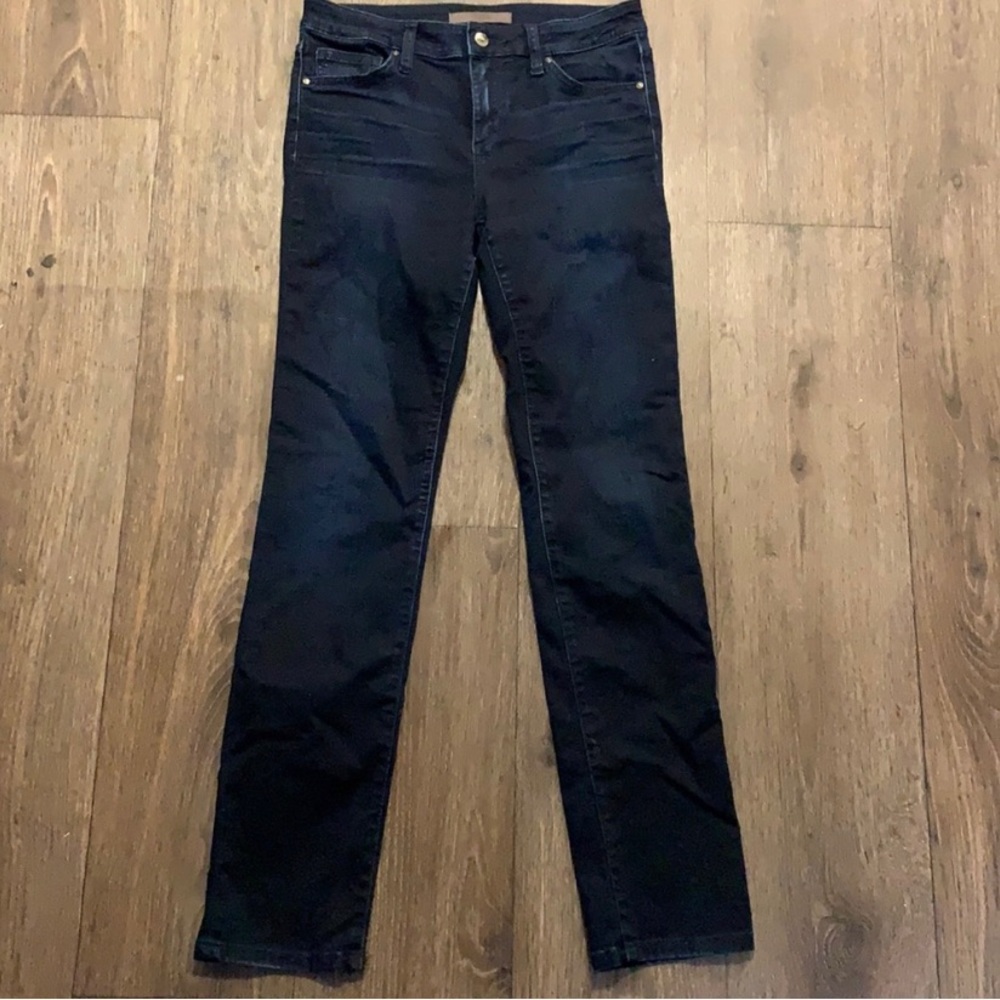 Joe’s Jeans Mid-Rise Flawless Straight Leg